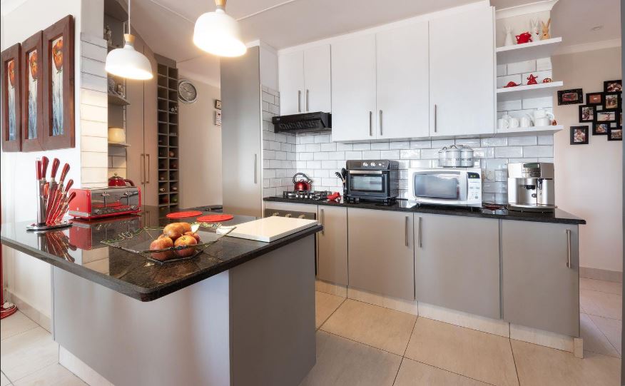 3 Bedroom Property for Sale in Island View Western Cape